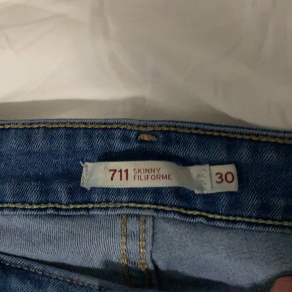 Levi’s 711 Blue jeans. - Picture 3 of 6